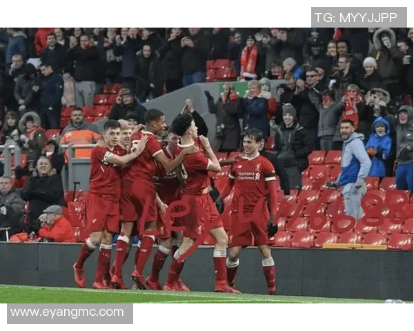 利物浦主场迎战水晶宫香港球迷热情助威期待精彩对决